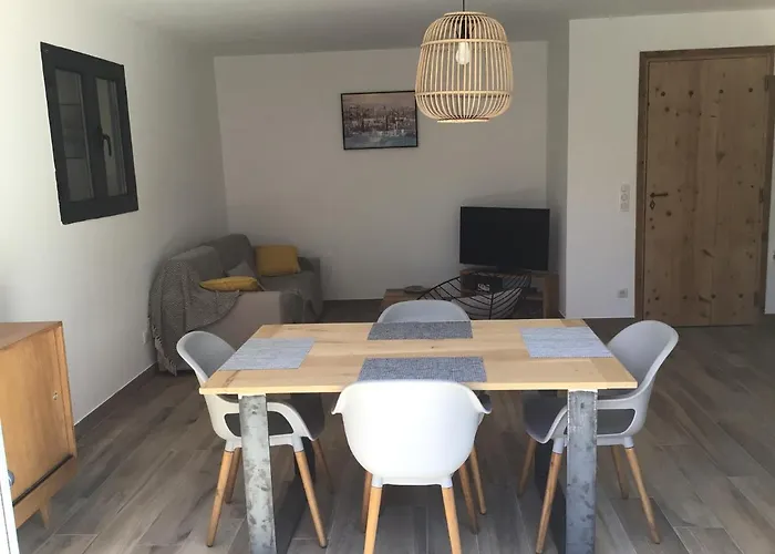 Casa vacanze à 900 M De La De Lozari *